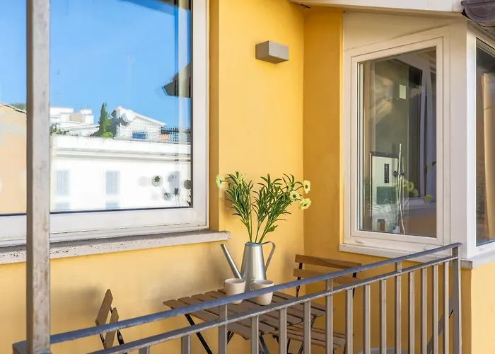 Iflat Domus Lupa, The Great Beauty Apartamento Roma